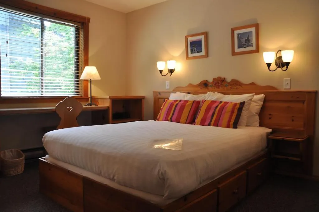 Bear Tracks Whistler Chalet Bed and Breakfast